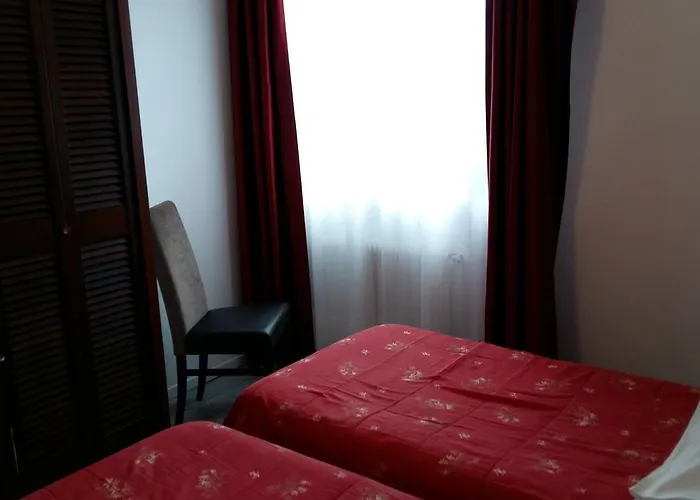 A La Ville De Nancy 호텔 2*